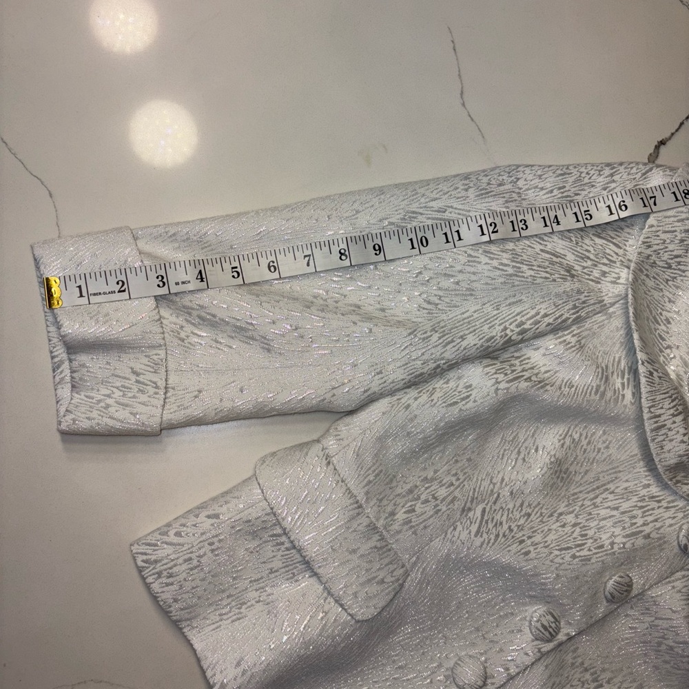 Tahari Ivory Textured Cropped Jacket with Wide Shawl Collar - Picture 8 of 9